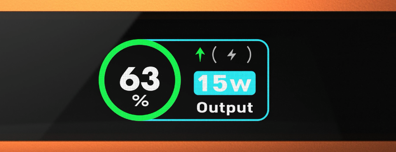 Power bank LCD display showing real usable capacity versus rated mAh